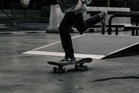 LD 乐动APP下载-跨界封神！哈登绝杀SKT，篮球之魂燃爆电竞圈